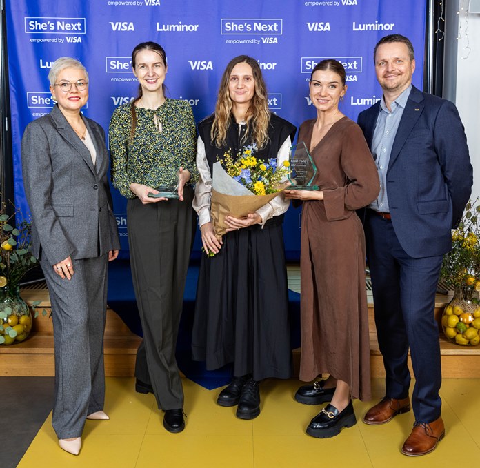 Lietuvos moterų verslo idėjų „Tabula Rasa“ ir „Pokalbių gidas“ kūrėjos apdovanojimų ceremonijoje, kur jos buvo įvertintos „She’s Next“ programos stipendijomis. Renginyje dalyvavo „Visa“, „Luminor“ ir „Novatore“ atstovai. Nuotrauka Martins Goldbergs.